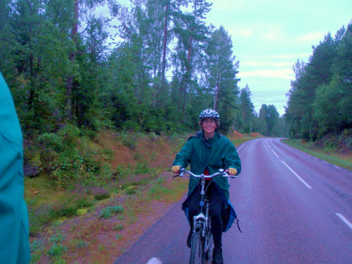 Cycling to Askersund.